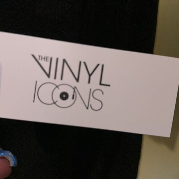 VINYL ICONS AC⚡️DC DISTRESSED T SHIRT - Picture 8 of 9